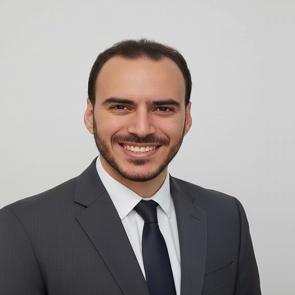 Image of Alejandro Vidaurrazaga